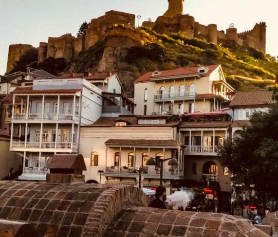 Mariele Apartment In The Heart Of Old Tbilisi Bagian luar foto